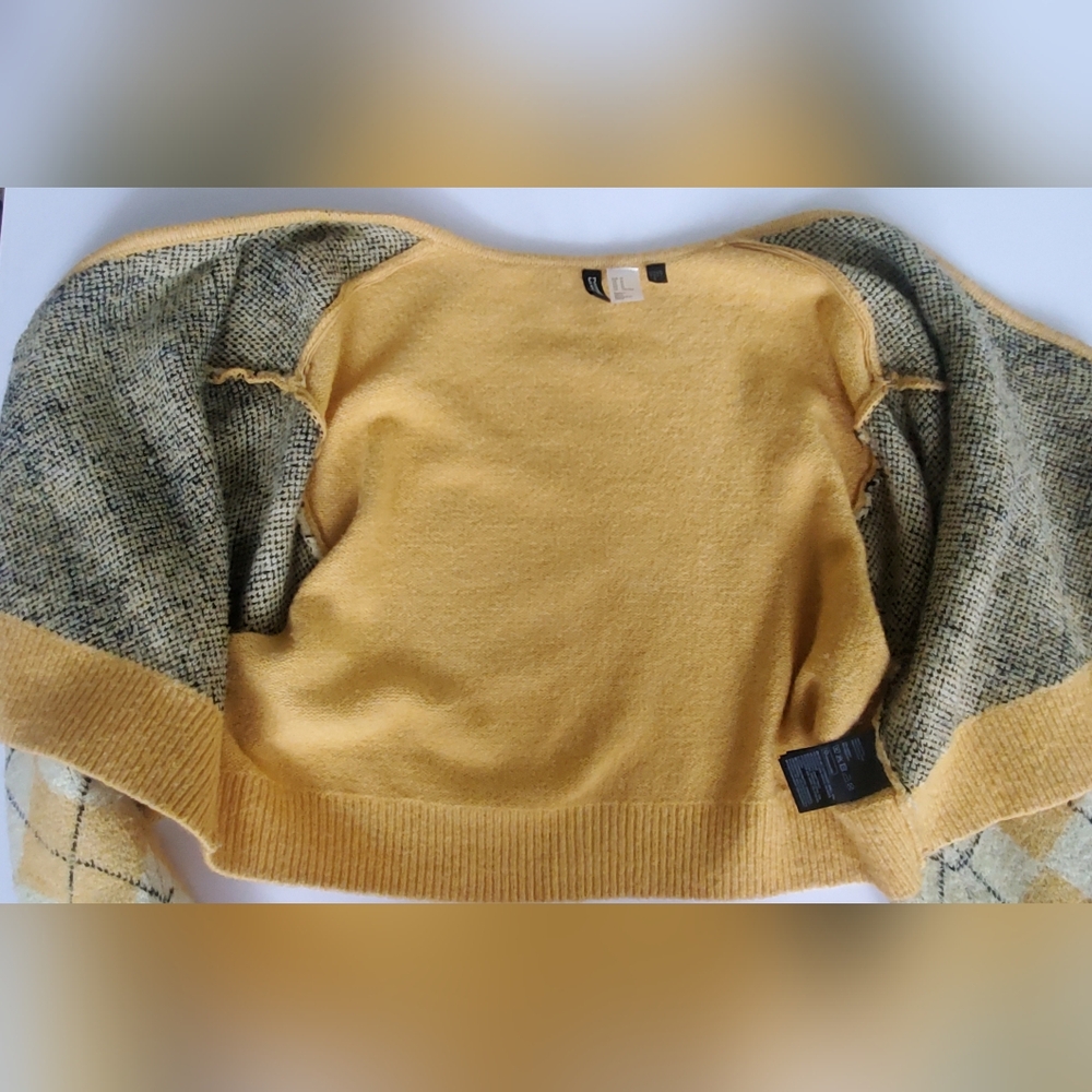 H&M Divided Argyle Jacquard Knit Button Cardigan Sweater Cropped Medium - Picture 11 of 15